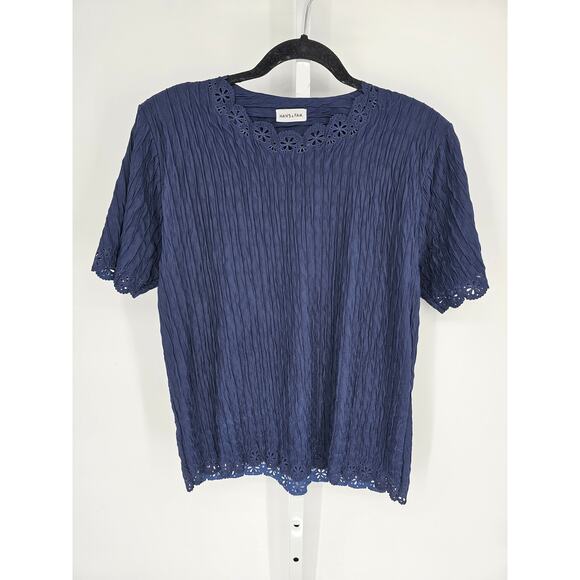 Han's & Fam Women's Blue Short Sleeve Embroidered Neckline Crimp Top Size L - Picture 1 of 4